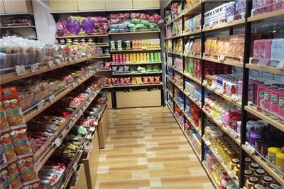 苗家鋪?zhàn)?融合傳統(tǒng)風(fēng)味的零食與酒類(lèi)經(jīng)營(yíng)之道